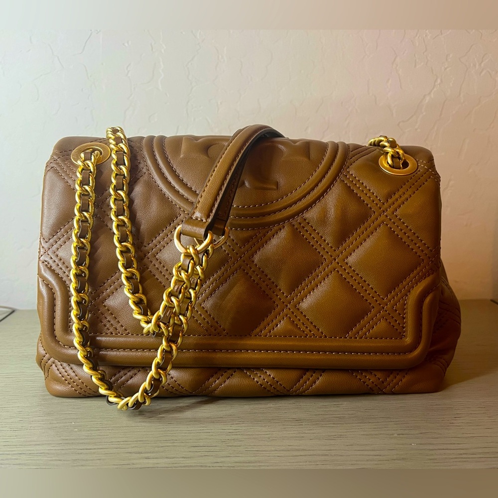 TORY BURCH Fleming Convertible bag.